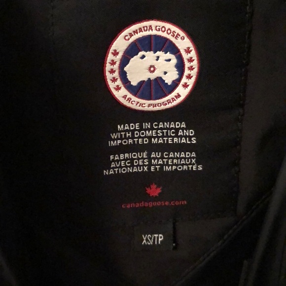 Canada Goose Shelburne Parka - Picture 4 of 8